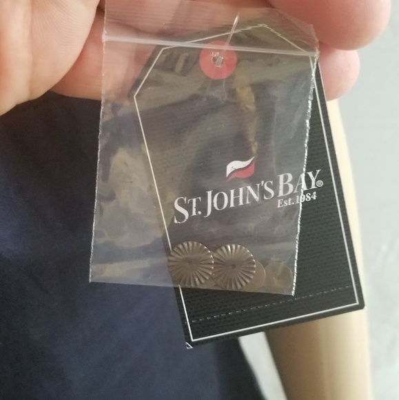 New with tags womens small - Picture 3 of 5